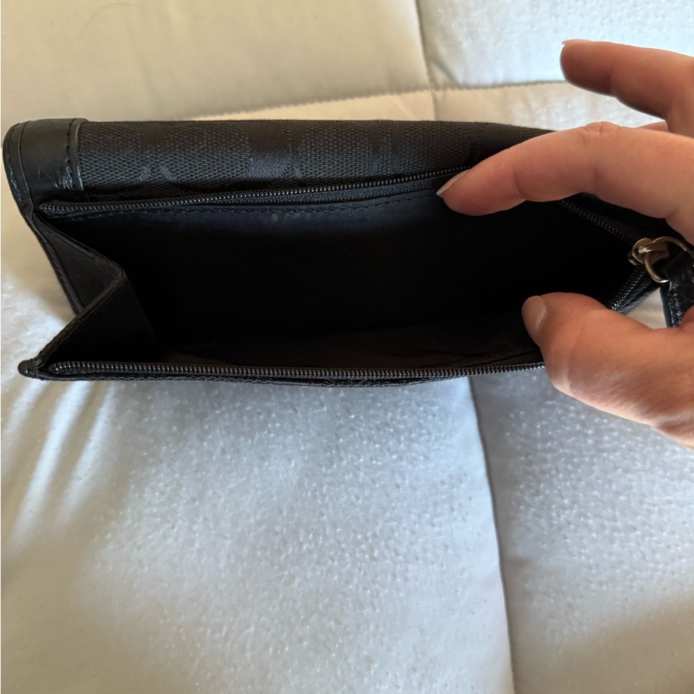 Coach Black Signature Pattern Wallet - Picture 3 of 7
